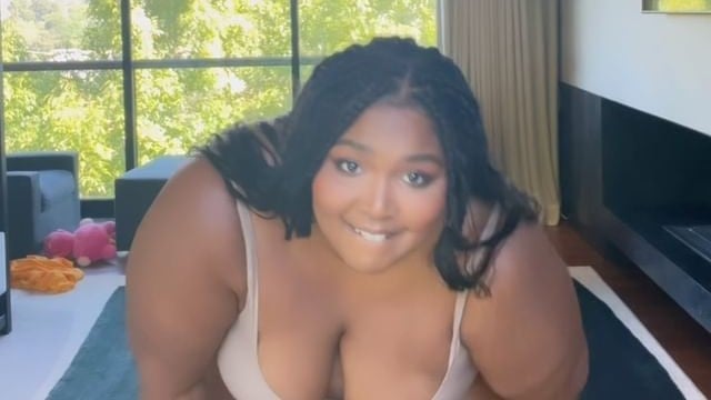 Lizzo Nudes Pictures And Porn Videos