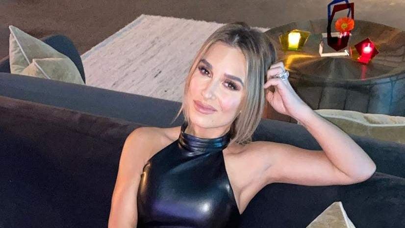 Jessie James Decker Nudes Pictures And Porn Videos