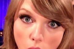 o7m446-What_you_see_before_you_feel_Taylor_Swift_s_warm_wet_mouth_wrap_around_you-sxypaye