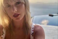 Taylor Swift's beautiful fucking face