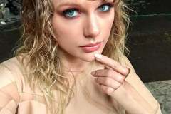 Taylor Swift's beautiful fucking face