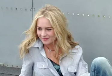 Britt Robertson Nudes (Pictures & Videos) from 2022 • JerkOffToCelebs