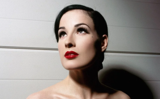 Dita Von Teese Slideshow